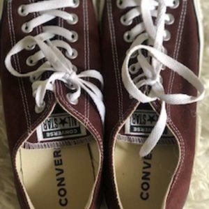 CONVERSE Women's Chuck Taylor shoes